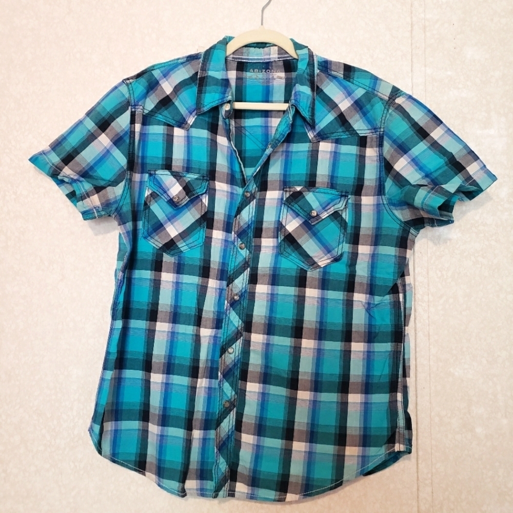 ARIZONA ..PLAID BLUE-WHITE BUTTON UP SHIRT..SIZE-LARGE